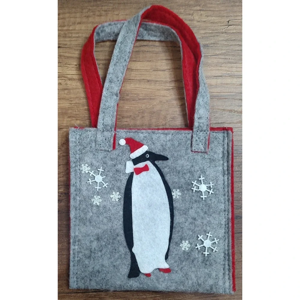 Felt Penguin Christmas Bag Gift Bag 5.75 Inches Square Red Gray Snowflake B1